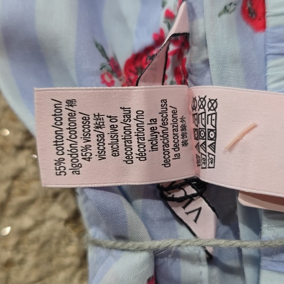 NWT-Victoria's Secret Blue Floral Pajama Set - Picture 9 of 9